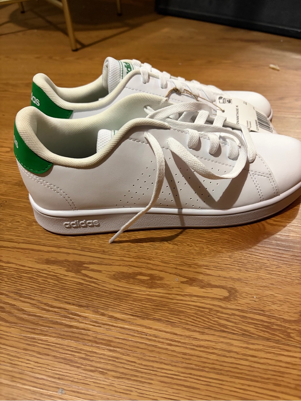 adidas White Low-Top Sneakers with Green Heel Accent brand new